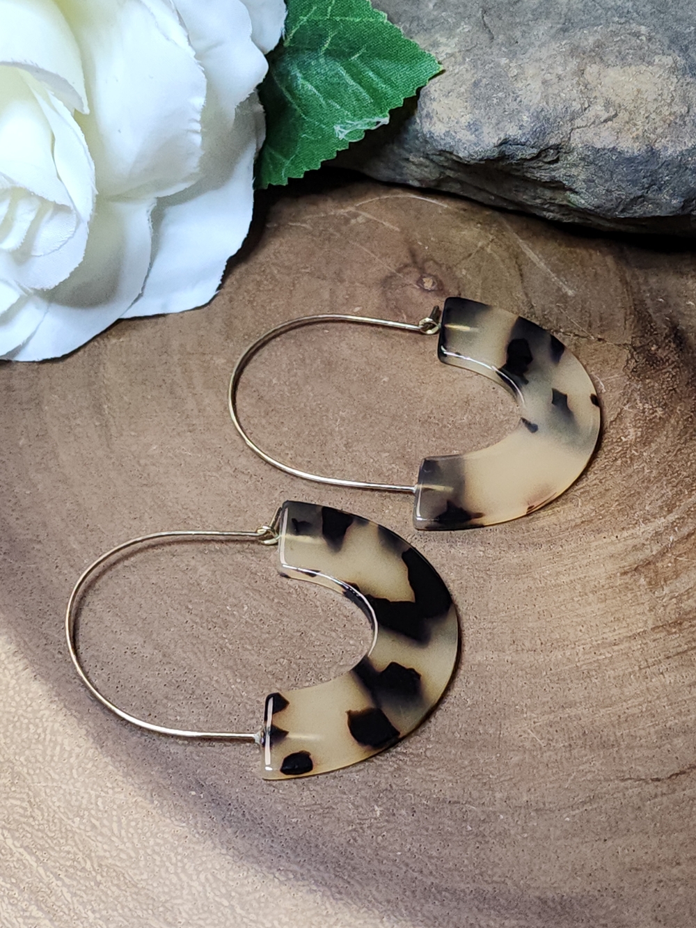 Tortoiseshell Acrylic Hoop Earrings - Beige & Black Animal Print Acrylic